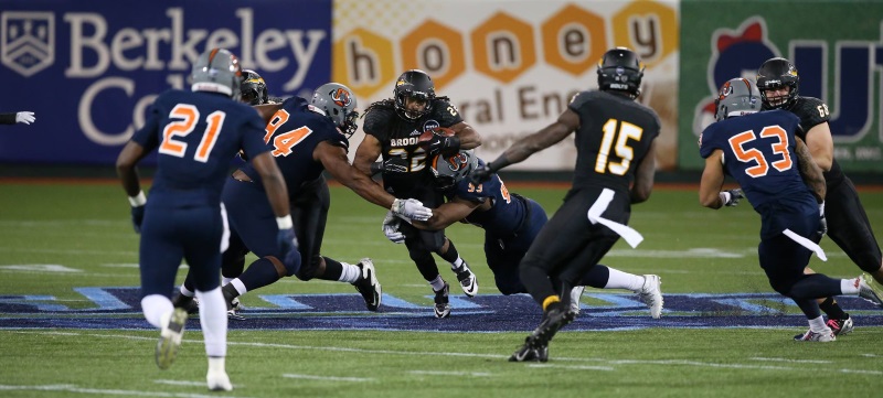 Lighting Strikes Twice! Brooklyn Bolts Football Returns For a Second Season Lighting Strikes Twice! Brooklyn Bolts Football Returns For a Second Season